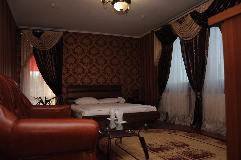 Casablanca Hotel Kalush Chambre photo